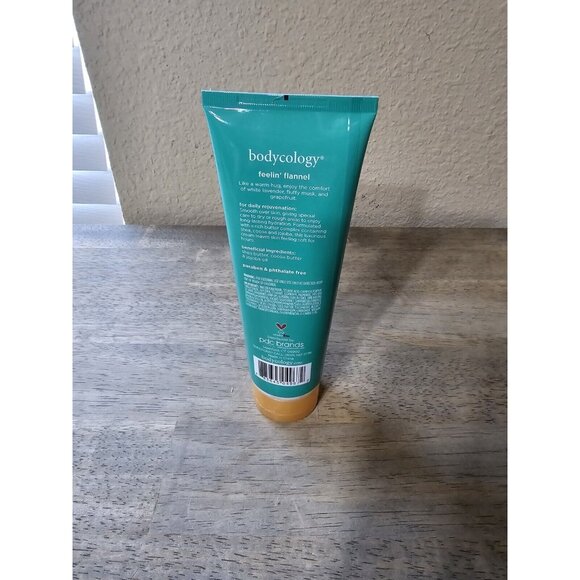 Bodycology Limited Edition 'Feelin Flannel' Body Cream, 8oz - Picture 4 of 4